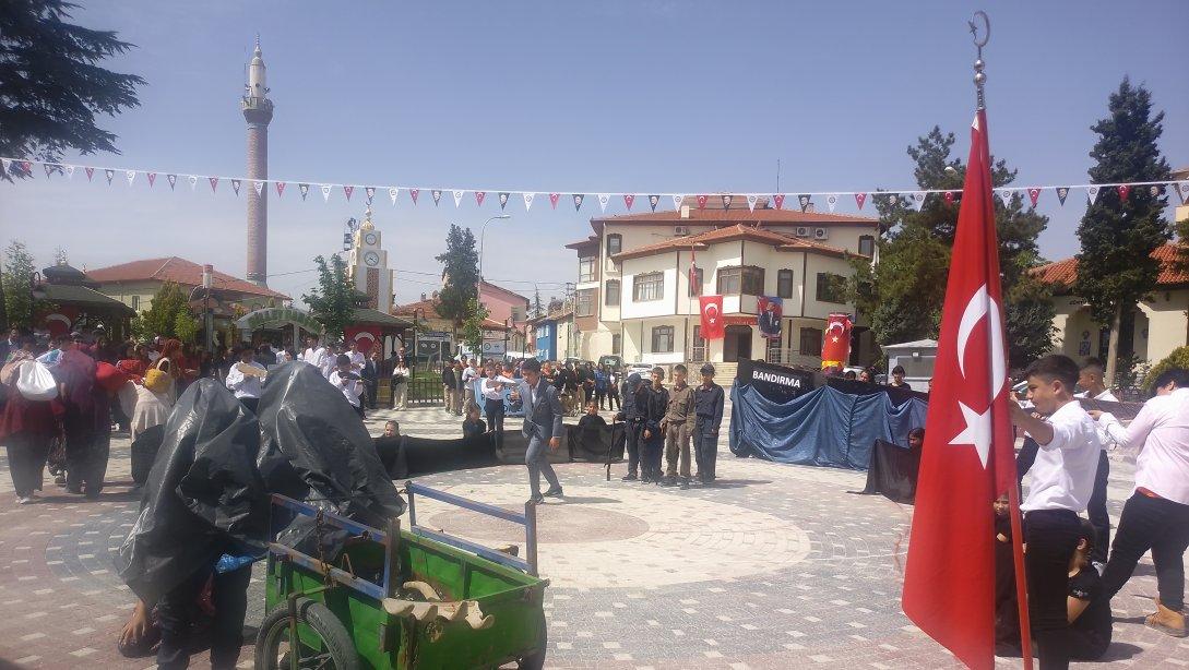 İlçemizde 19 Mayıs 1919 Atatürk'ü Anma Gençlik ve Spor Bayramı 105.Yılı Kutlama Programı