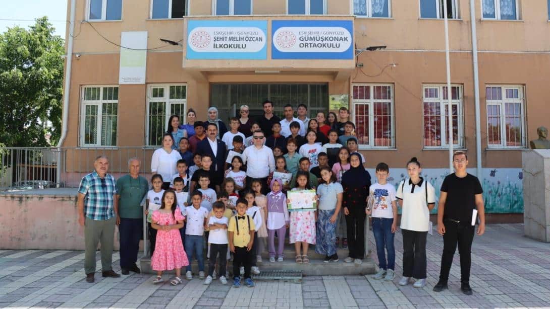 Gümüşkonak İlk/Orta Okulunda 2024-2025 Eğitim-Öğretim Yılı 2. Dönem Karne Töreni